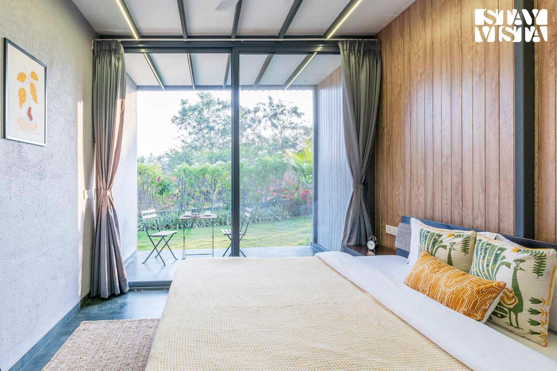Stayvista'S Celeste Villa - Hill-View Retreat With Infinity Pool 나식 외부 사진