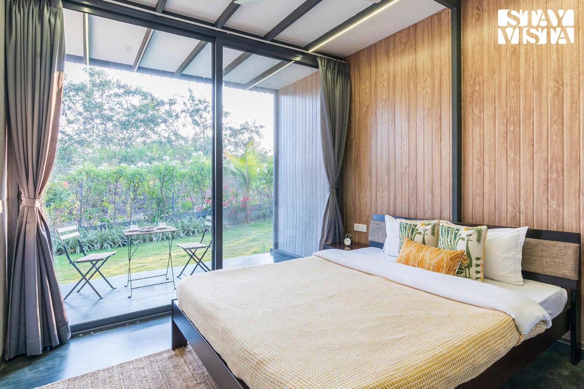 Stayvista'S Celeste Villa - Hill-View Retreat With Infinity Pool 나식 외부 사진