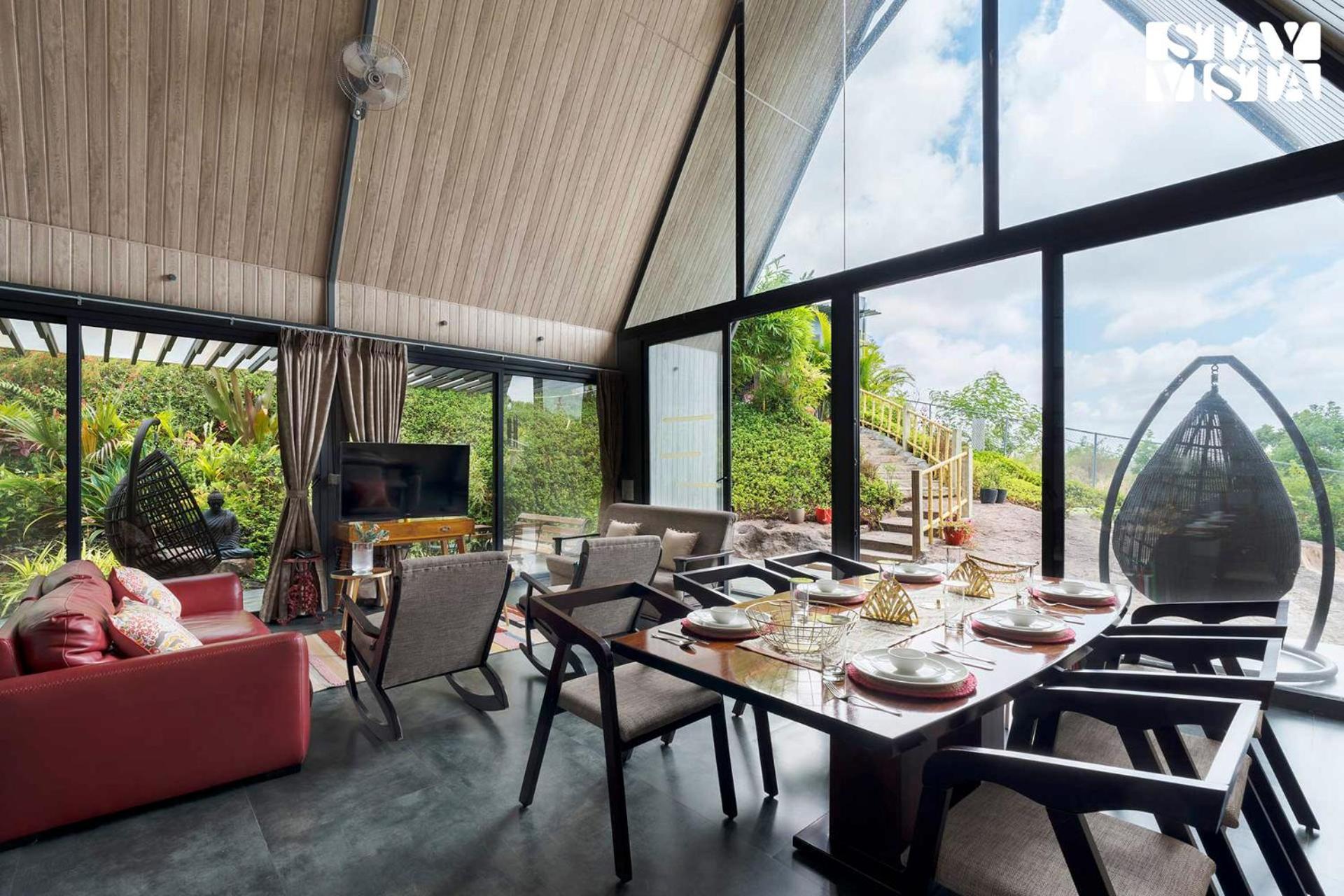 Stayvista'S Celeste Villa - Hill-View Retreat With Infinity Pool 나식 외부 사진