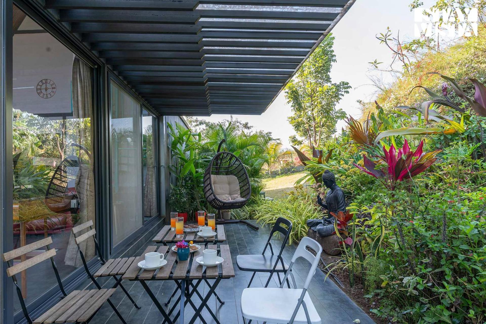 Stayvista'S Celeste Villa - Hill-View Retreat With Infinity Pool 나식 외부 사진